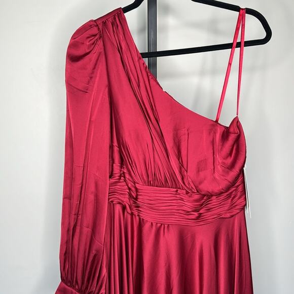 NWT IEENA for MAC DUGGAL 67866 Burgundy One Shoulder Bishop Sleeve Flowy Gown - Picture 4 of 12